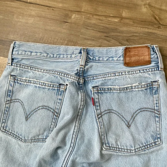 [Levi's] Wedgie Straight Distressed Button Fly Denim Jeans 29 - Picture 9 of 10